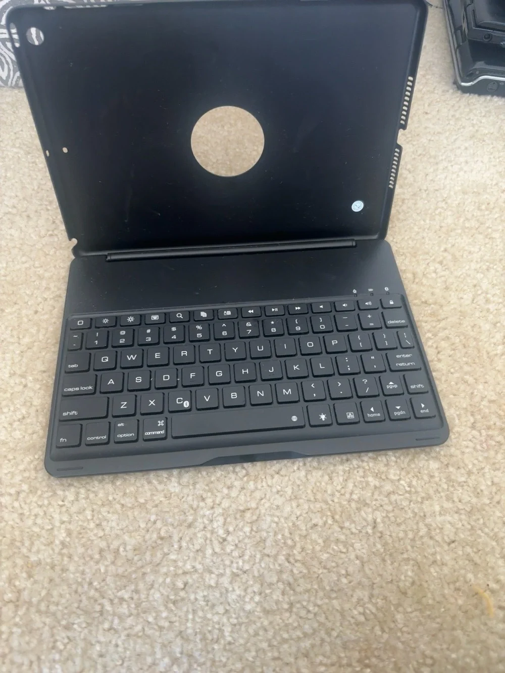 Universal Black Bluetooth Keyboard Folio Case for 10–11